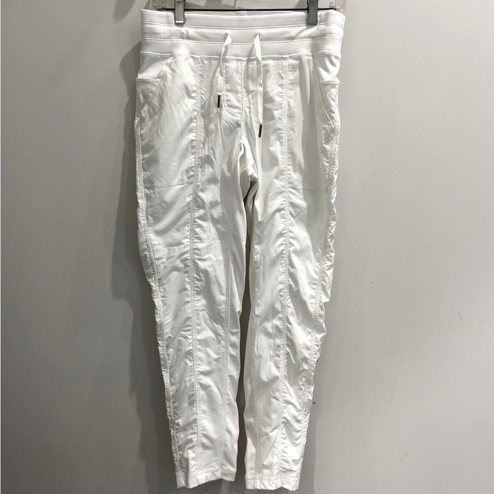 Lululemon Athletica White Joggers/Dance Studio Pants